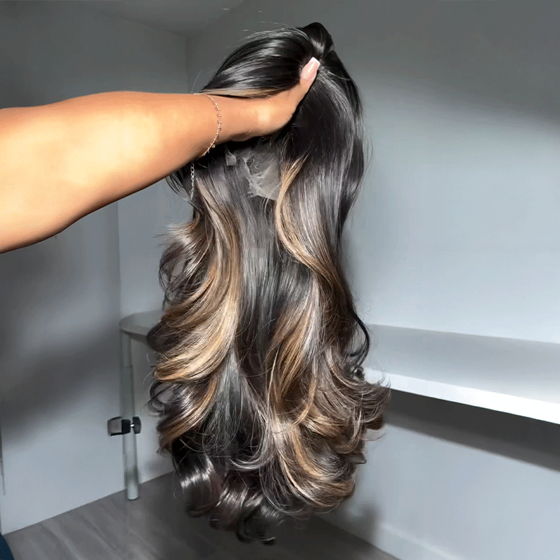 ๐๐ฎ๐ฒ ๐ ๐๐๐ญ ๐ ๐
๐ซ๐๐๐ฅ Luxury 13x4 Glueless Layered Highlight Wavy Wig Human Hair Wear Go 250% Density